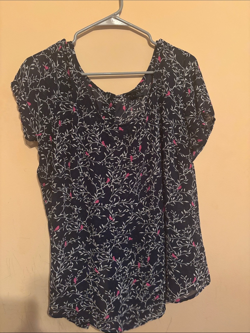 torrid Navy Blue Floral Scoop Neck Blouse with Hot Pink Accents